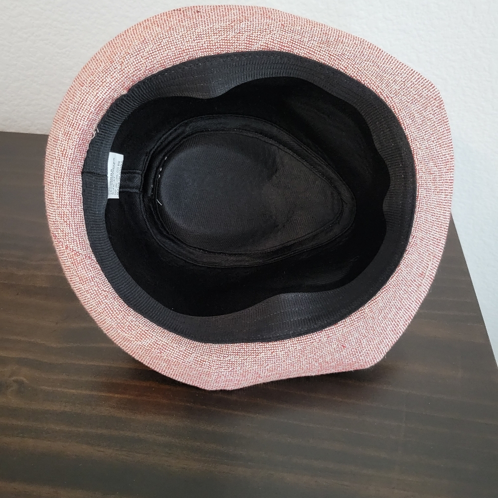 Pink adorable hat - Picture 2 of 3